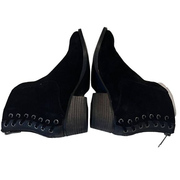 Journee Signature Arika Black Suede Back Zip Ankle Booties Size 8 New - Picture 4 of 11